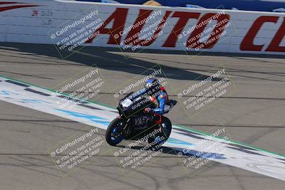 media/Aug-26-2022-Fastrack Riders (Fri) [[055e3b3c9d]]/level 2/Session 1 Start Finish/